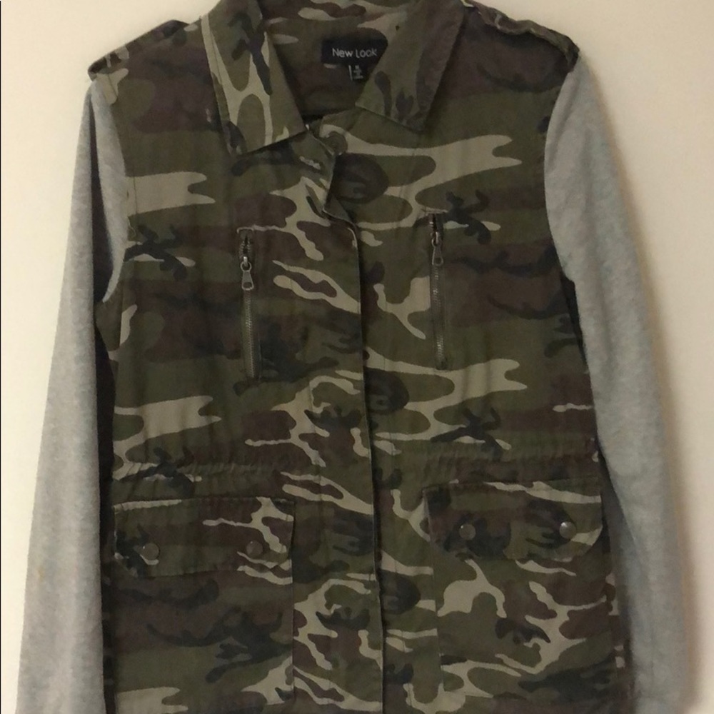Light Camouflage Jacket with Grey Sleeves